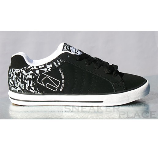 globe skate shoes